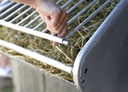 Hay Rack with Feed-saving Bars For Horses 115923_add01_32706+14.jpg